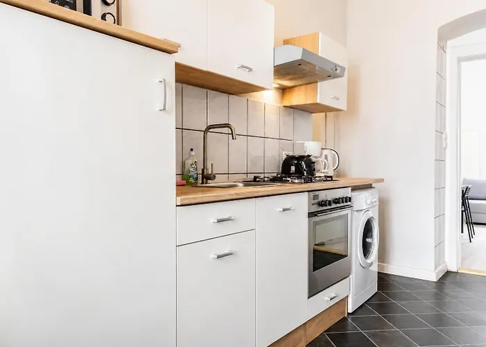 Apartment Lovely 2br &1 Lr Prime Location In